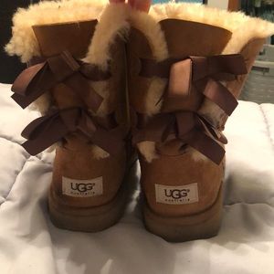 UGG tan Bailey Bow boots. Size 6.